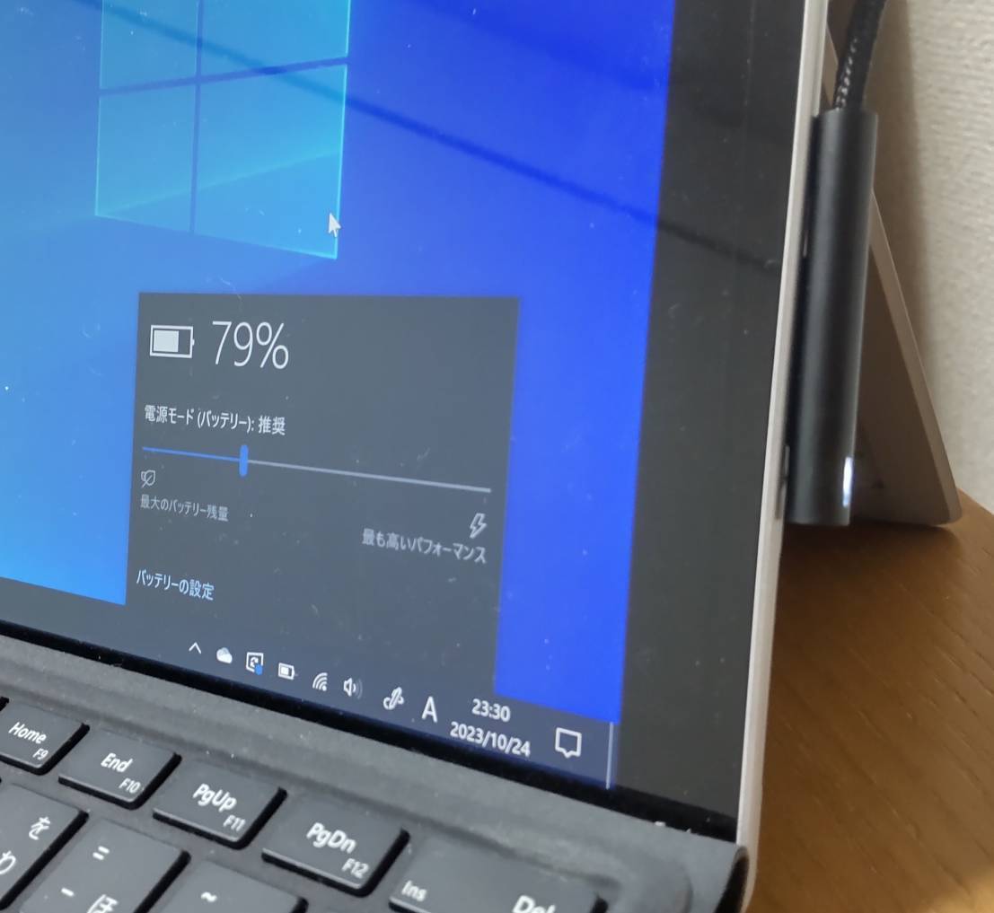 社外品の Surface の Type-C 充電ケーブルは 65W の Type-C PD 充電器でも使用できない場合がある。: 今是昨非